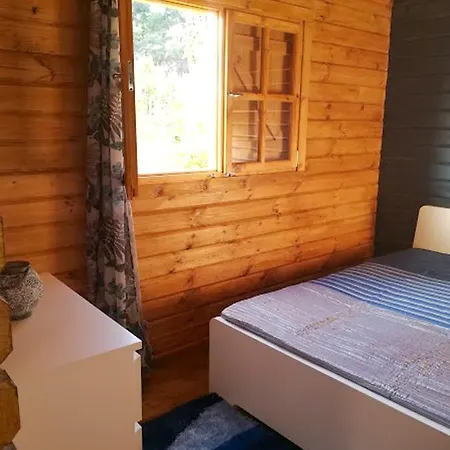 Chalet With 2 Bedrooms In Froufe With Furnished Garden